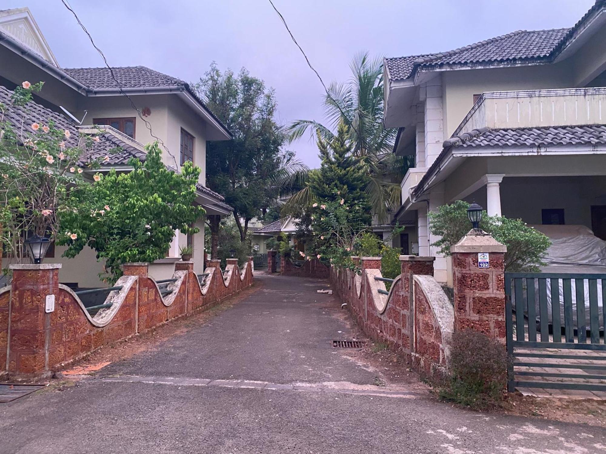 "Radhas" 4Br Villa In Gated Spring Field Community, 坎努尔 外观 照片